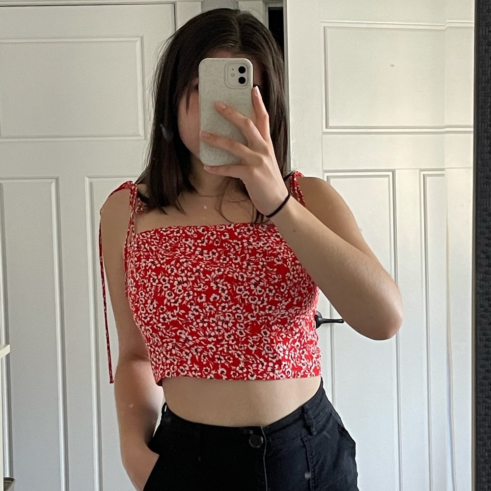 DYNAMITE FLORAL CROP